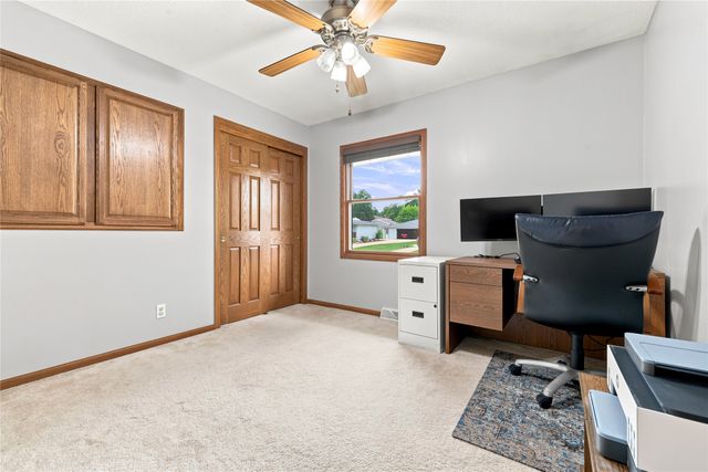805 SE Trilein Drive, Ankeny, IA 50021