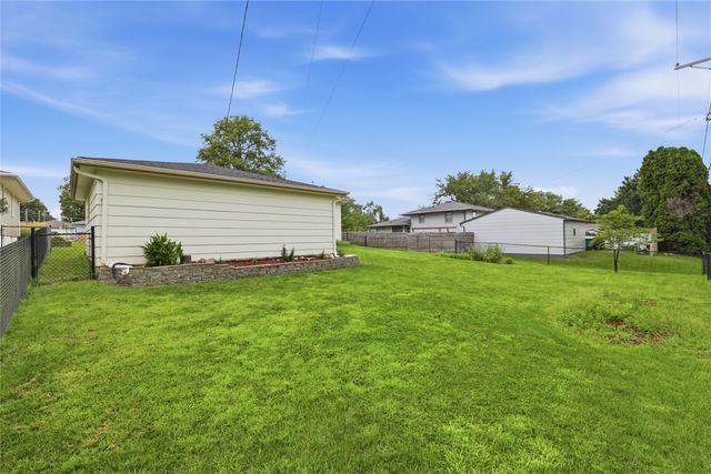 805 SE Trilein Drive, Ankeny, IA 50021