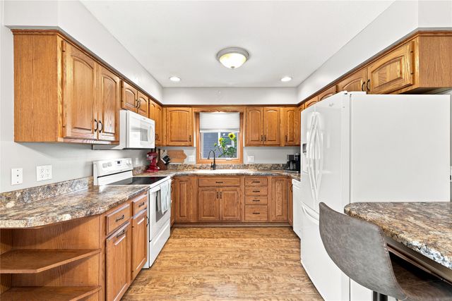 805 SE Trilein Drive, Ankeny, IA 50021
