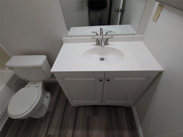 9700 Leawood Boulevard 408, Houston, TX 77099