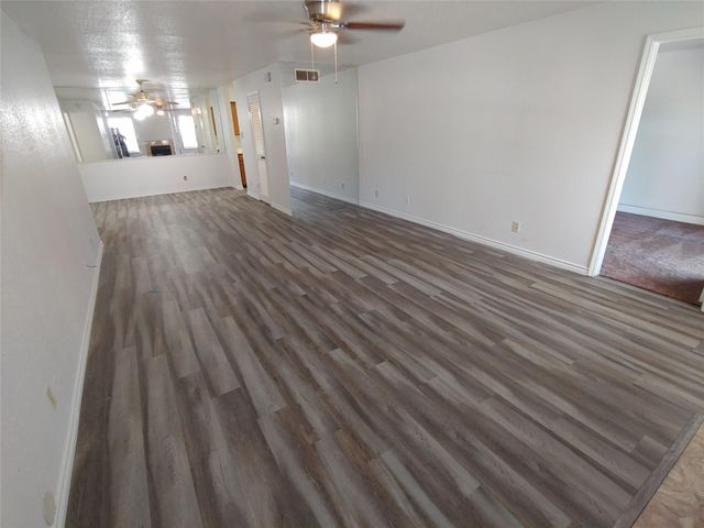 9700 Leawood Boulevard 408, Houston, TX 77099