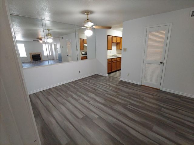 9700 Leawood Boulevard 408, Houston, TX 77099