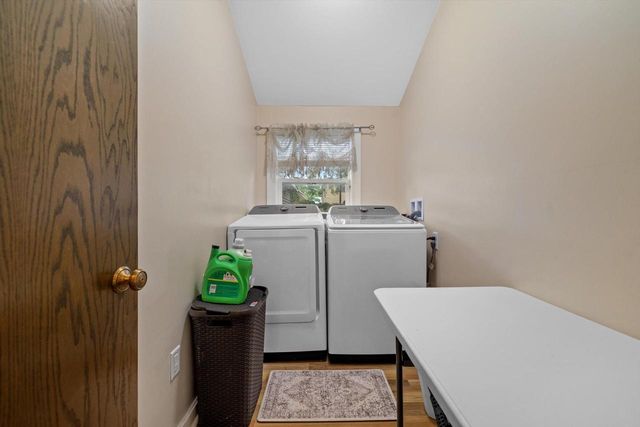1221 N Main STREET, Racine, WI 53402