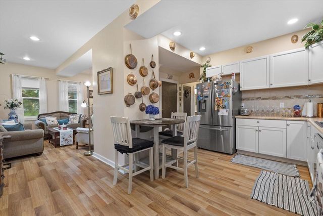 1221 N Main STREET, Racine, WI 53402