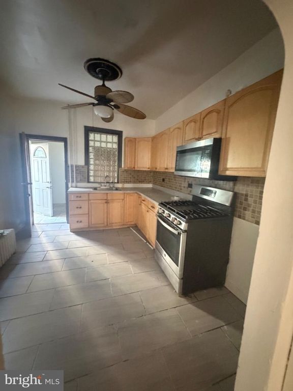 3319 N PALETHORP ST, PHILADELPHIA, PA 19140 — photo 3