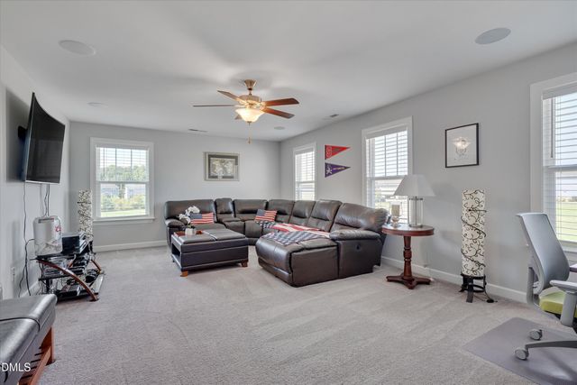 292 S Parliament Way, Clayton, NC 27520