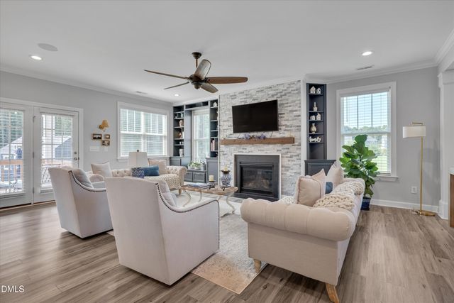 292 S Parliament Way, Clayton, NC 27520