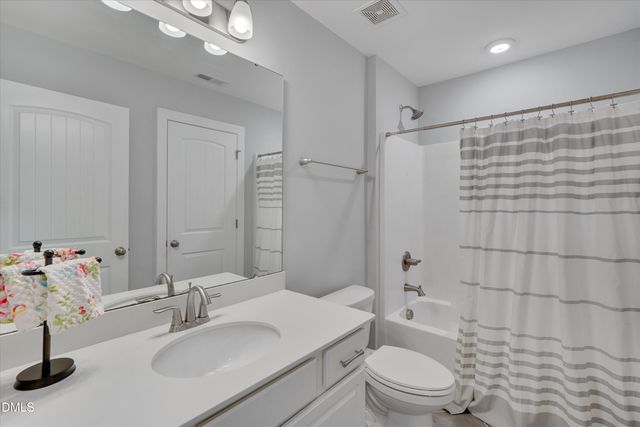 292 S Parliament Way, Clayton, NC 27520