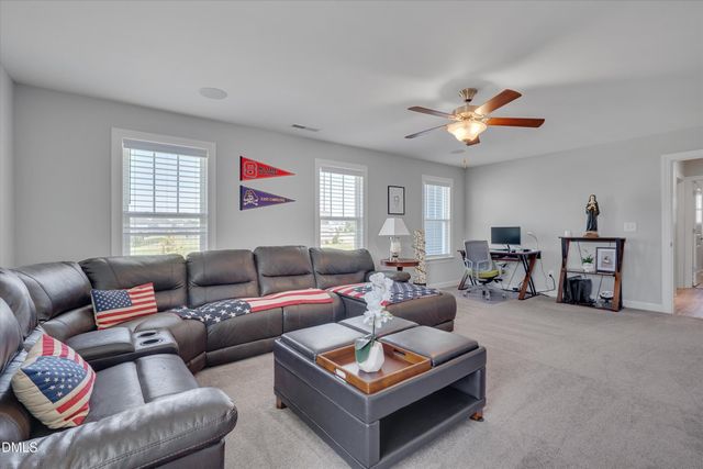 292 S Parliament Way, Clayton, NC 27520