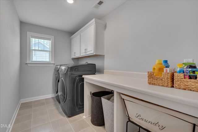 292 S Parliament Way, Clayton, NC 27520