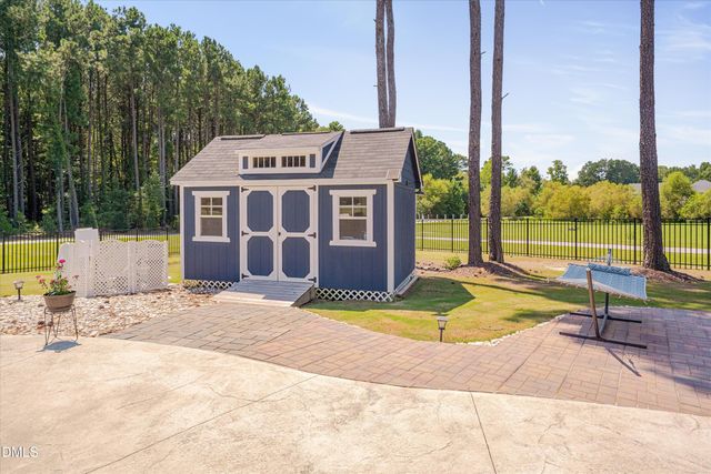 292 S Parliament Way, Clayton, NC 27520