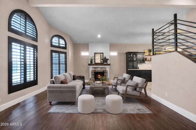 1519 W DEVON Drive, Gilbert, AZ 85233