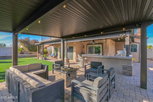 1519 W DEVON Drive, Gilbert, AZ 85233