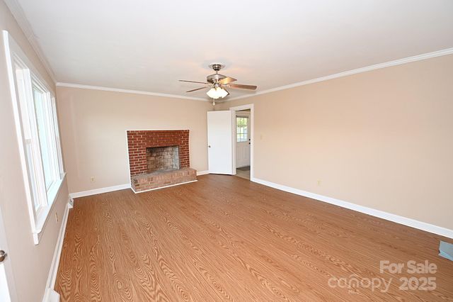 1667 Baton School Road, Granite Falls, NC 28630