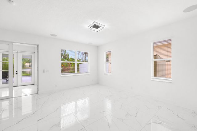 1209 Olympic Circle, Greenacres, FL 33413