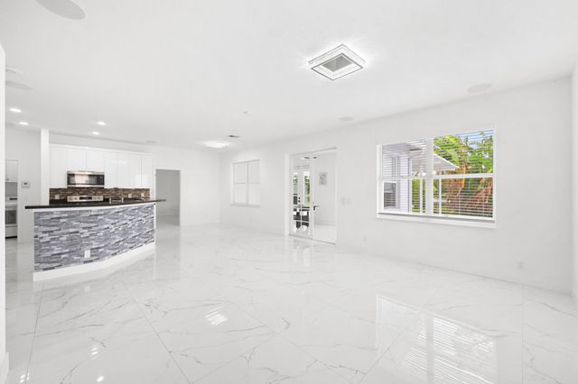 1209 Olympic Circle, Greenacres, FL 33413