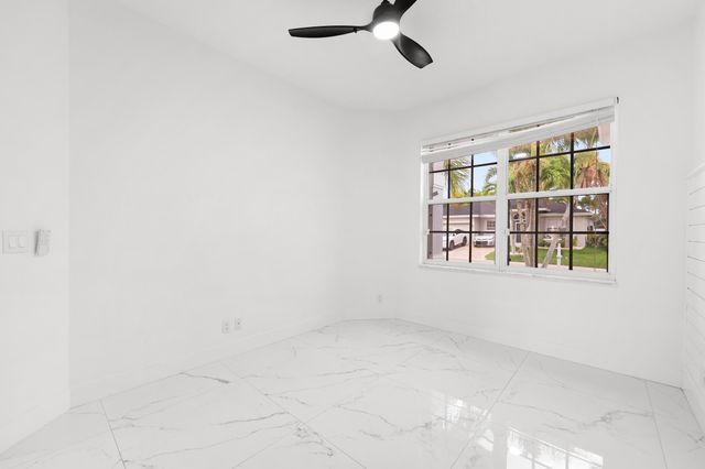 1209 Olympic Circle, Greenacres, FL 33413