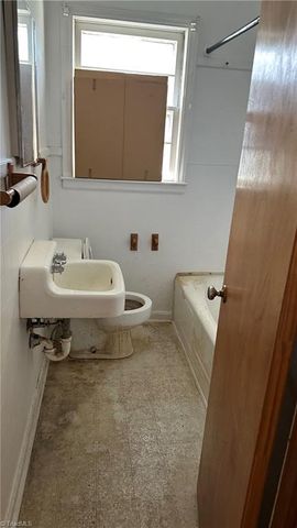 438 Fulton Street, Burlington, NC 27217