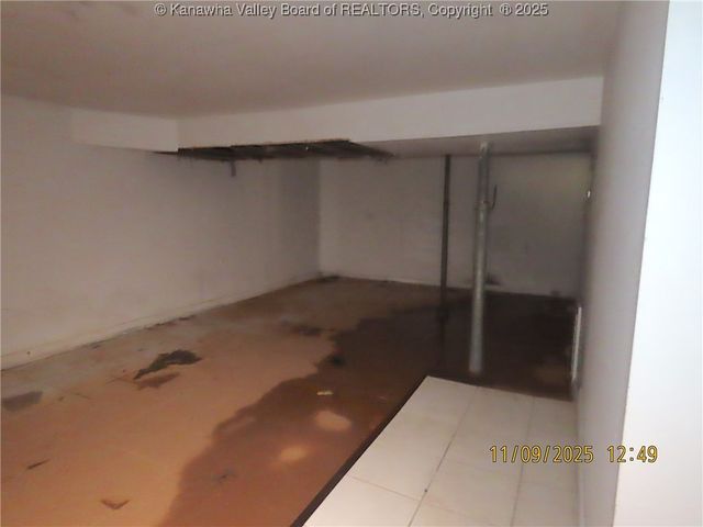 5225 Beechcrest Drive, Charleston, WV 25313