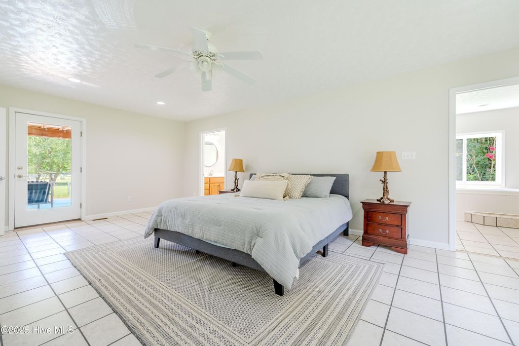 Image 48 of property listing at 161 Howard Lane, Swansboro, NC 28584