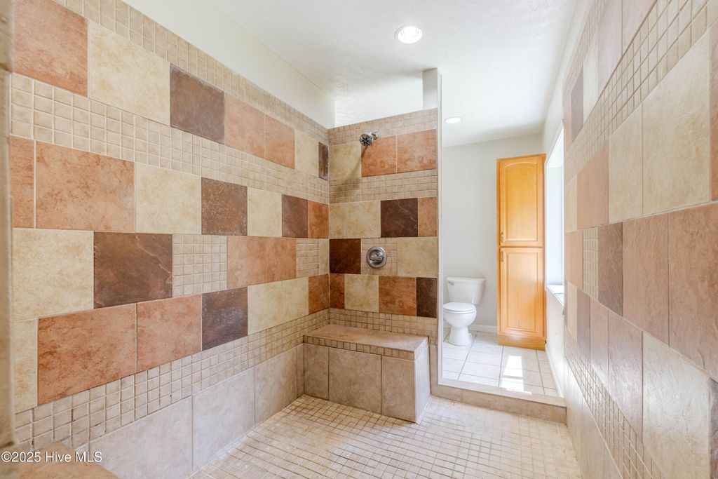 Image 50 of property listing at 161 Howard Lane, Swansboro, NC 28584