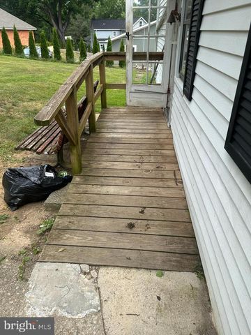 18604 YORK RD, Parkton, MD 21120