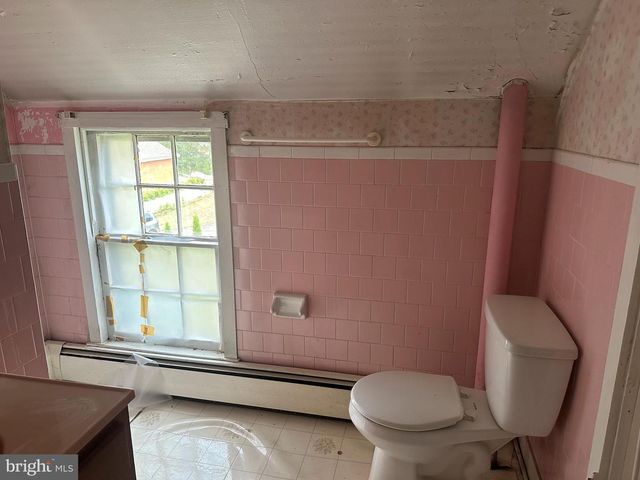 18604 YORK RD, Parkton, MD 21120