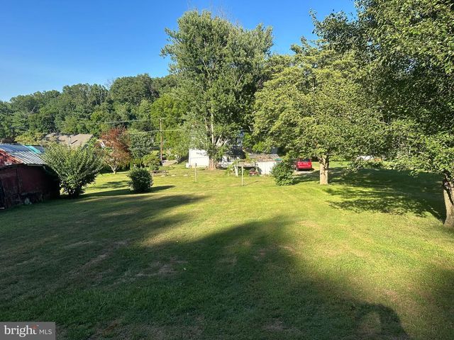 18604 YORK RD, Parkton, MD 21120