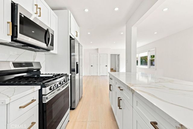1205 Cole Avenue, Hollywood, CA 90038