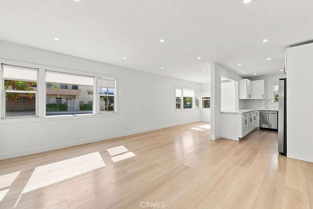 1205 Cole Avenue, Hollywood, CA 90038