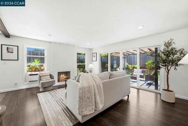 4112 Churchill Dr, Concord, CA 94521