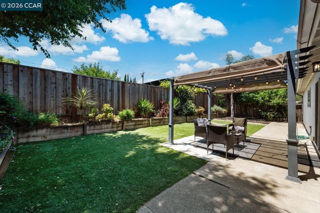 4112 Churchill Dr, Concord, CA 94521