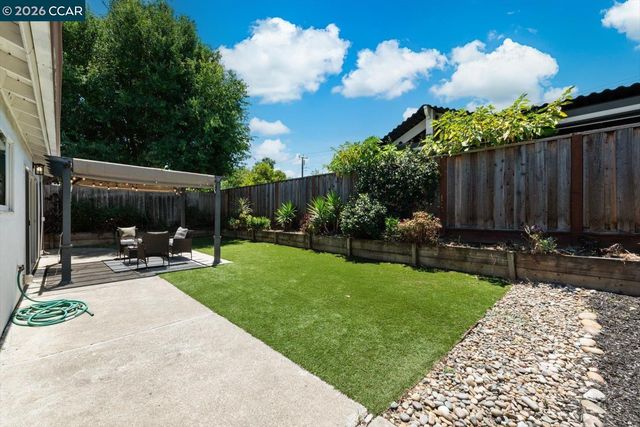 4112 Churchill Dr, Concord, CA 94521