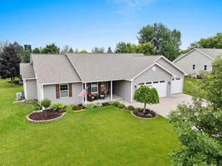 N2369 HEAVENLY DRIVE, Greenville, WI 54942