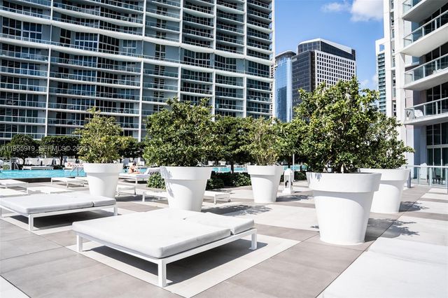 495 Brickell Ave 3208, Miami, FL 33131