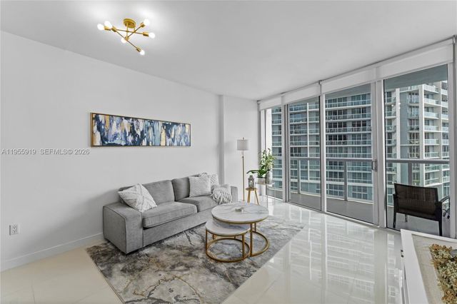 495 Brickell Ave 3208, Miami, FL 33131
