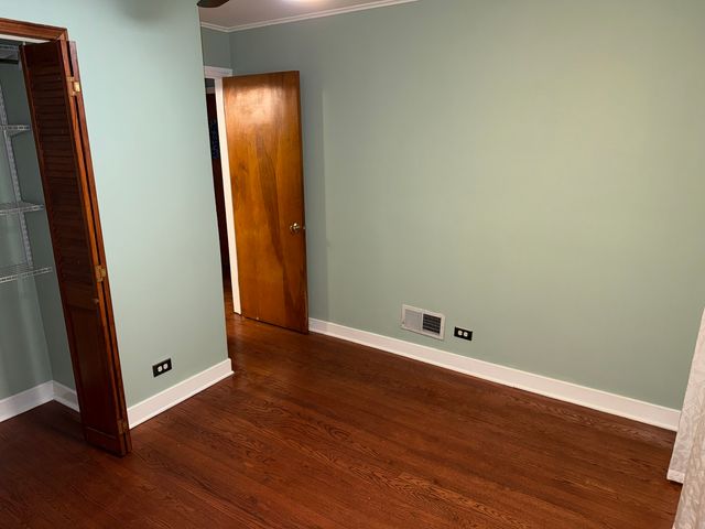 5552 S Kolmar Avenue, Chicago, IL 60629