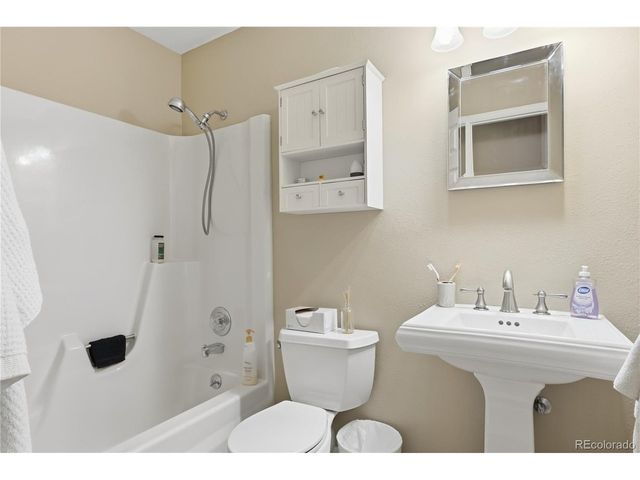 12054 E Maple Ave, Aurora, CO 80012