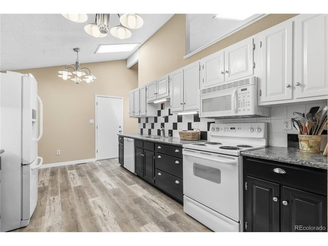 12054 E Maple Ave, Aurora, CO 80012