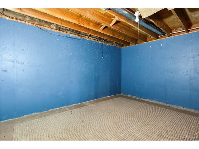 12054 E Maple Ave, Aurora, CO 80012