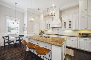 1431 W 25th Street, Houston, TX 77008