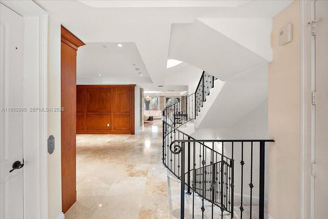 3471 Main Hwy 1240, Miami, FL 33133