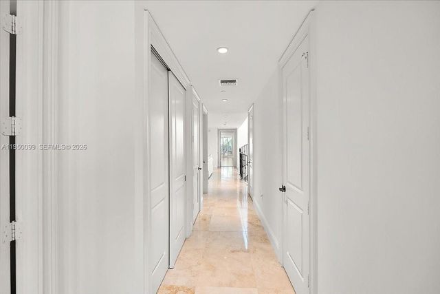 3471 Main Hwy 1240, Miami, FL 33133