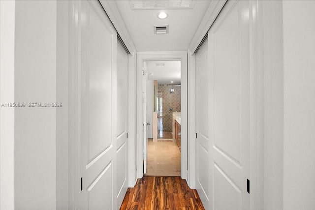 3471 Main Hwy 1240, Miami, FL 33133