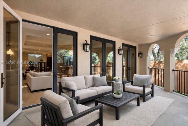 3471 Main Hwy 1240, Miami, FL 33133