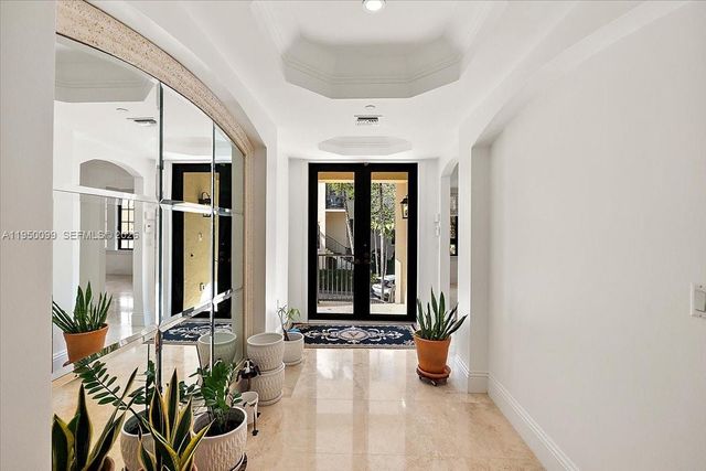 3471 Main Hwy 1240, Miami, FL 33133