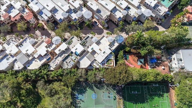 3471 Main Hwy 1240, Miami, FL 33133