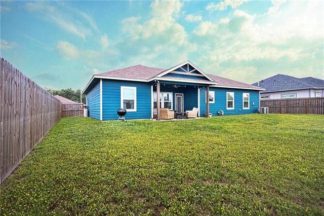 1570 Maryville Loop, Beeville, TX 78102