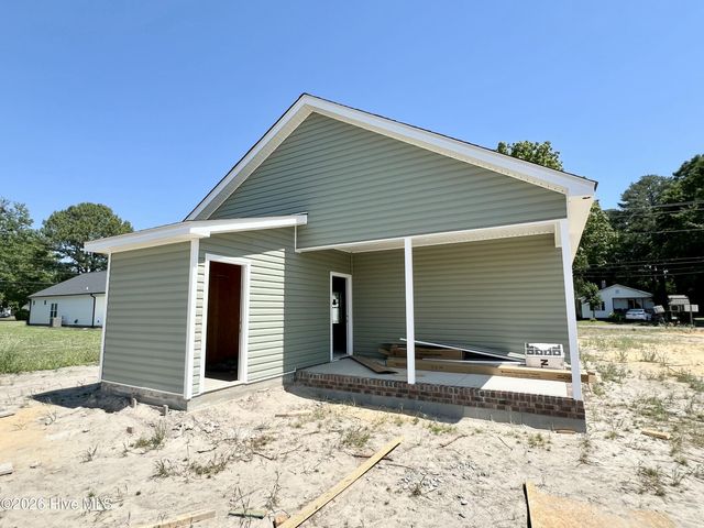 304 E Norwayne Alumni Way, Fremont, NC 27830