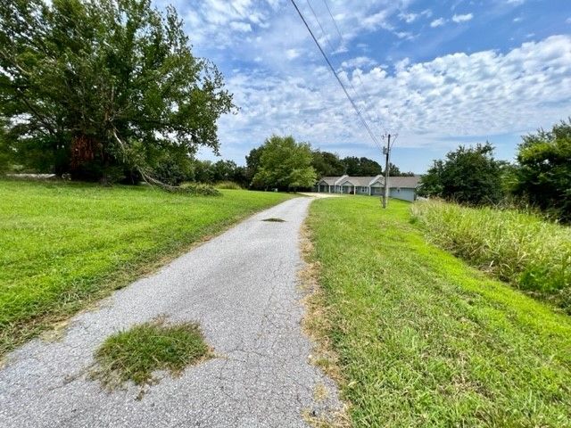 15089 E Highway 264, Lowell, AR 72745